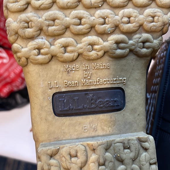 L.L. Bean Duck Boots- size 6 - Picture 5 of 7
